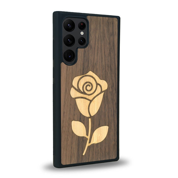 Coque de protection en bois véritable fabriquée en France pour Samsung S22 Ultra alliant plusieurs essences de bois pour représenter une rose
