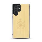 Coque de protection en bois véritable fabriquée en France pour  avec une gravure "rose des vents" sur le thème nautique et de l'océan qui s'inspire des boussoles de pirate