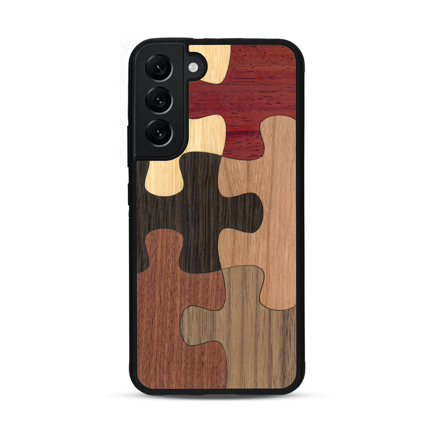 Coque de protection en bois véritable fabriquée en France pour  représentant un puzzle en six pièces qui allie du chêne fumé, du noyer, du bambou, du padouk, du merisier et de l'acajou