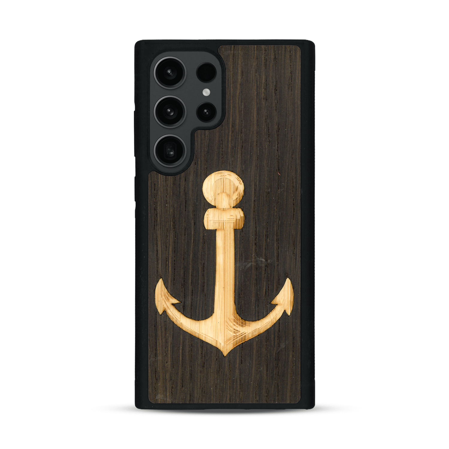 Coque de protection en bois véritable fabriquée en France pour  sur le thème nautique avec un bois clair et un bois foncé représentant une ancre de bateau