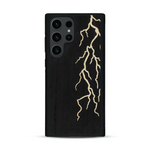 Coque de protection en bois véritable fabriquée en France pour  alliant plusieurs essences de bois pour représenter un éclair divin