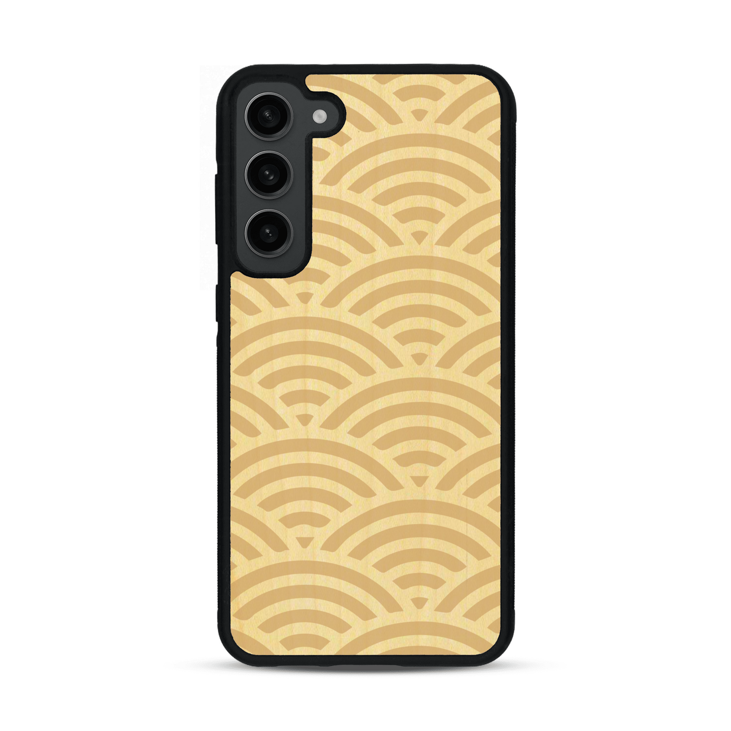Coque de protection en bois véritable fabriquée en France pour  baptisée "La Sinjak" avec un motif de gravure abstrait représentant la répétition d'un symbole wifi