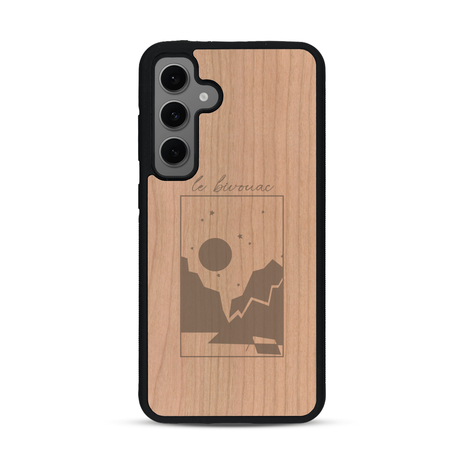 Coque de protection en bois véritable fabriquée en France pour  sur le thème du camping en pleine nature et du bivouac avec la phrase "Aventure is out there"