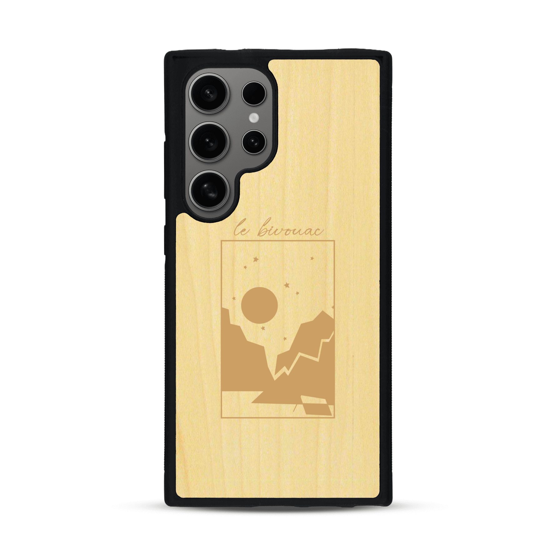 Coque de protection en bois véritable fabriquée en France pour  sur le thème du camping en pleine nature et du bivouac avec la phrase "Aventure is out there"