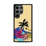 Coque de protection en bois véritable fabriquée en France pour Samsung S24 ULTRA représentant un tigre coloré avec un design moderne et minimaliste sur le thème de la jungle et de la nature