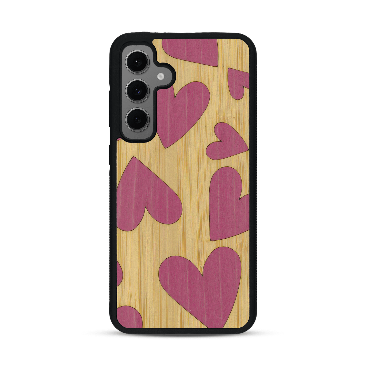 Coque de protection en bois véritable fabriquée en France pour  alliant plusieurs essences de bois pour représenter des coeurs pour les amoureux