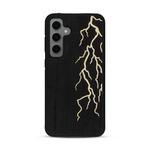 Coque de protection en bois véritable fabriquée en France pour  alliant plusieurs essences de bois pour représenter un éclair divin