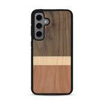 Coque de protection en bois véritable fabriquée en France pour  alliant des bandes horizontales de bambou, merisier et noyer