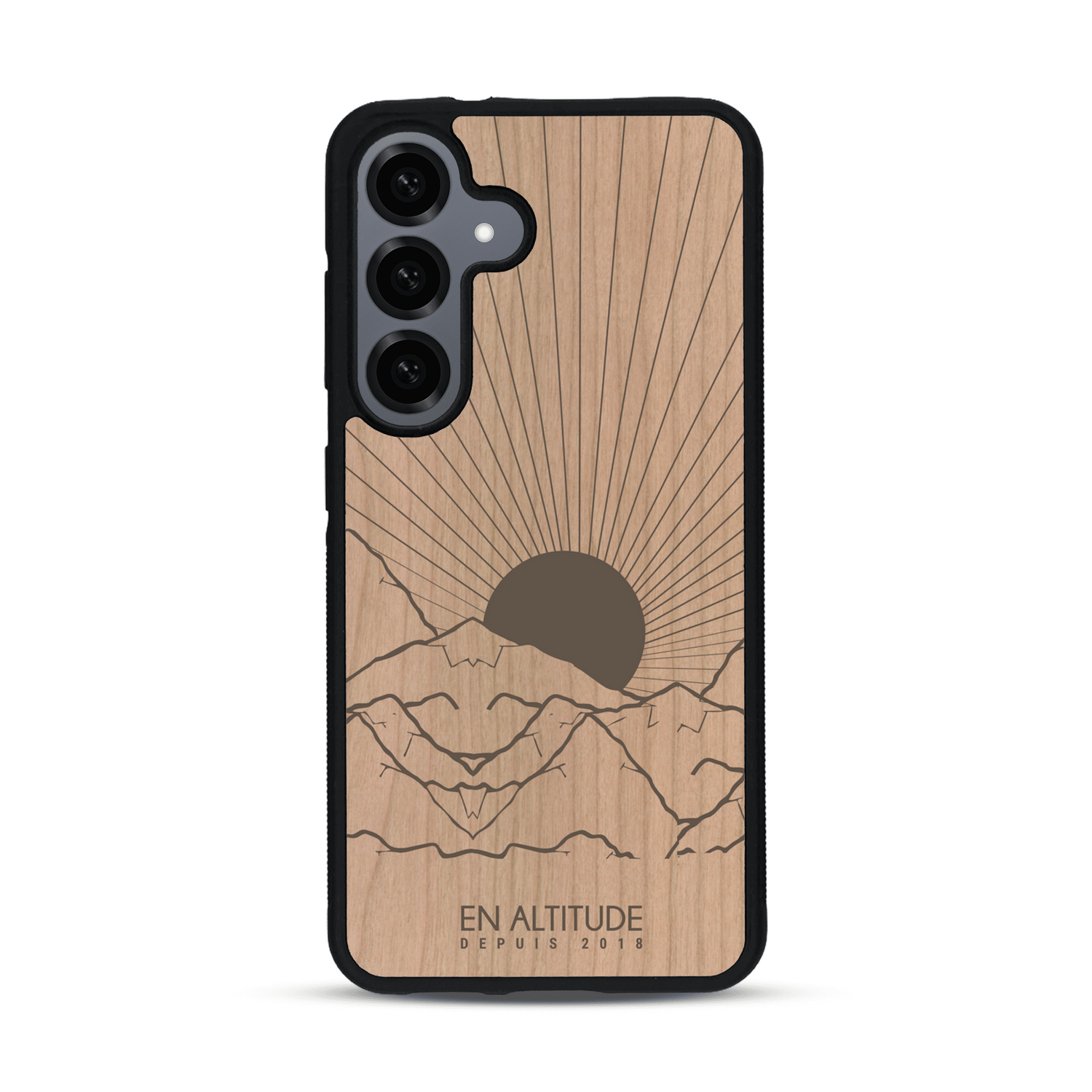 Coque de protection en bois véritable fabriquée en France pour  représentant des montagnes, sur le thème de la randonnée en pleine nature et du trail