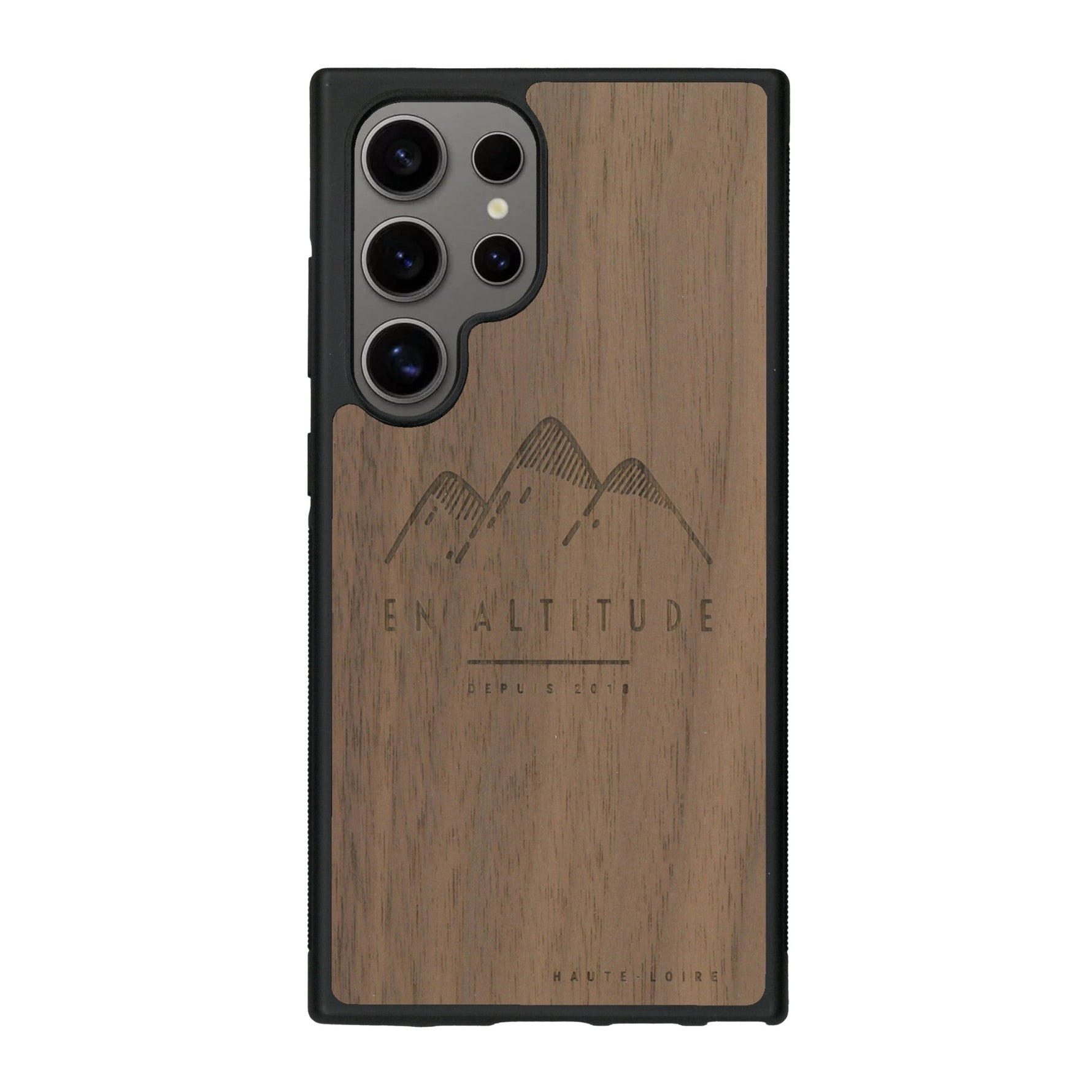 Coque de protection en bois véritable fabriquée en France pour Samsung S25 Ultra représentant des montagnes, sur le thème de la randonnée en pleine nature et du trail
