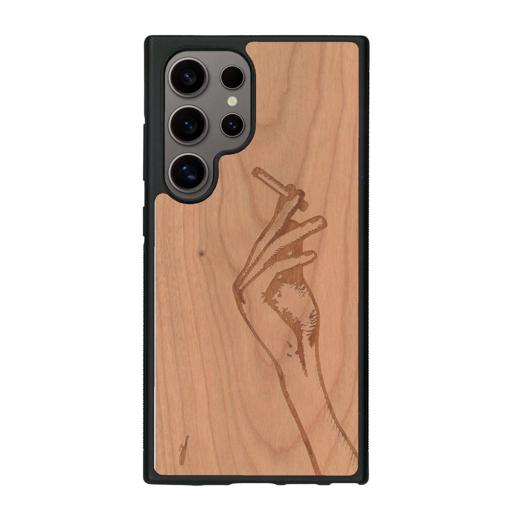 Coque de protection en bois véritable fabriquée en France pour Samsung S25 Ultra représentant une main de femme tenant une cigarette de type line art en collaboration avec l'artiste Maud Dabs