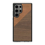 Coque de protection en bois véritable fabriquée en France pour Samsung S25 Ultra alliant du merisier et du noyer formant chacun un triangle avec une jointure en diagonale sur le thème de l'art abstrait