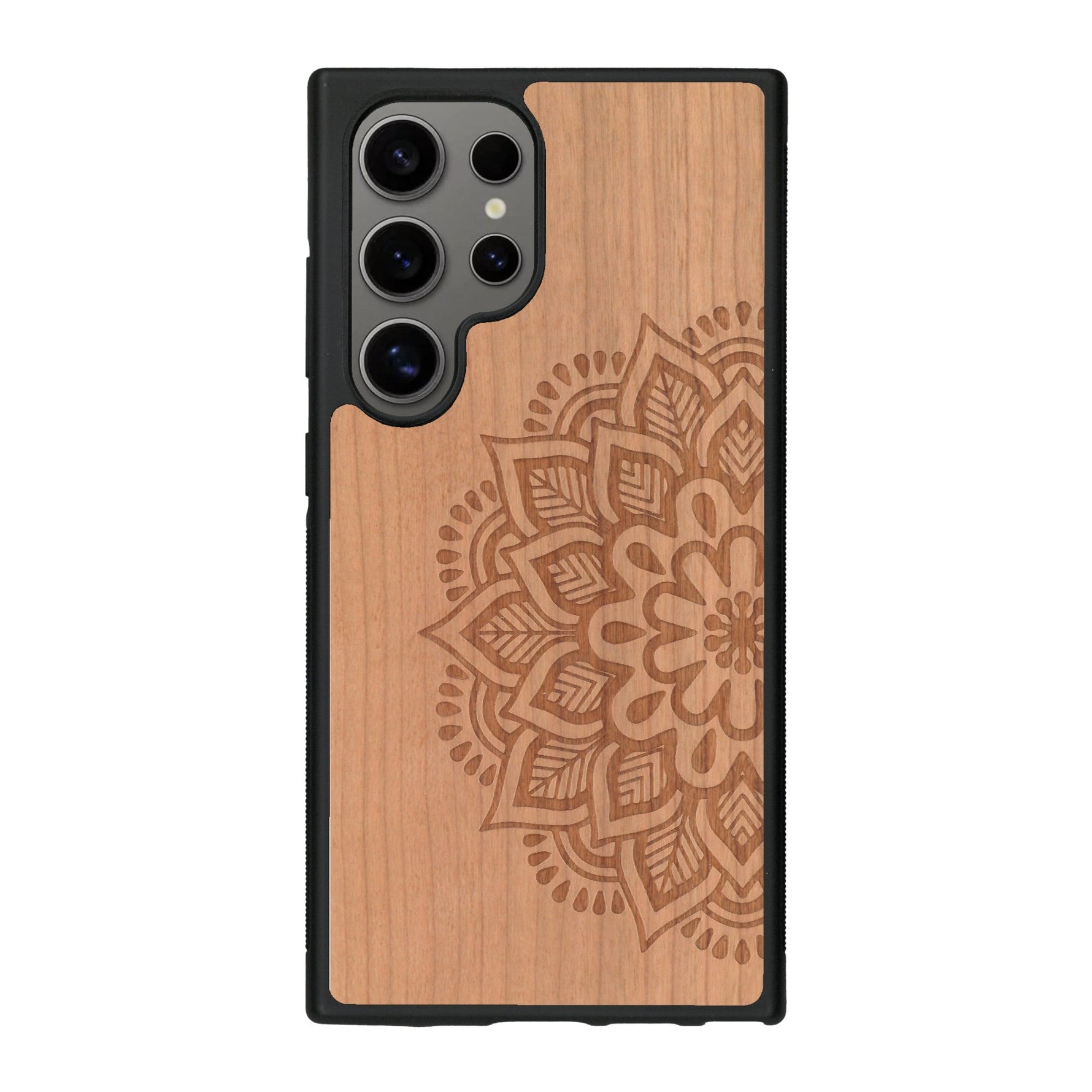 Coque de protection en bois véritable fabriquée en France pour Samsung S25 Ultra sur le thème de la bohème et du tatouage au henné avec une gravure représentant un mandala