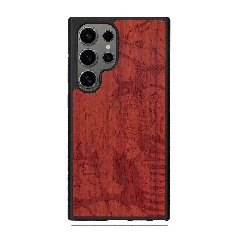Coque de protection en bois véritable fabriquée en France pour Samsung S25 Ultra sur le thème de la nature et des animaux représentant un tigre dans la jungle entre des fougères
