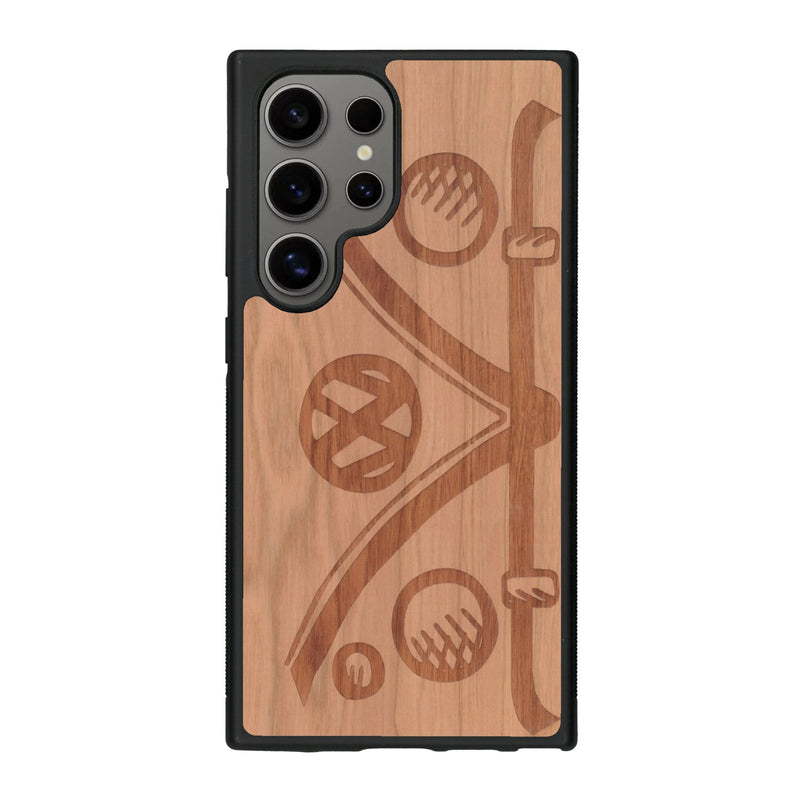 Coque de protection en bois véritable fabriquée en France pour Samsung S25 Ultra sur le thème de l'automobile avec un van combi