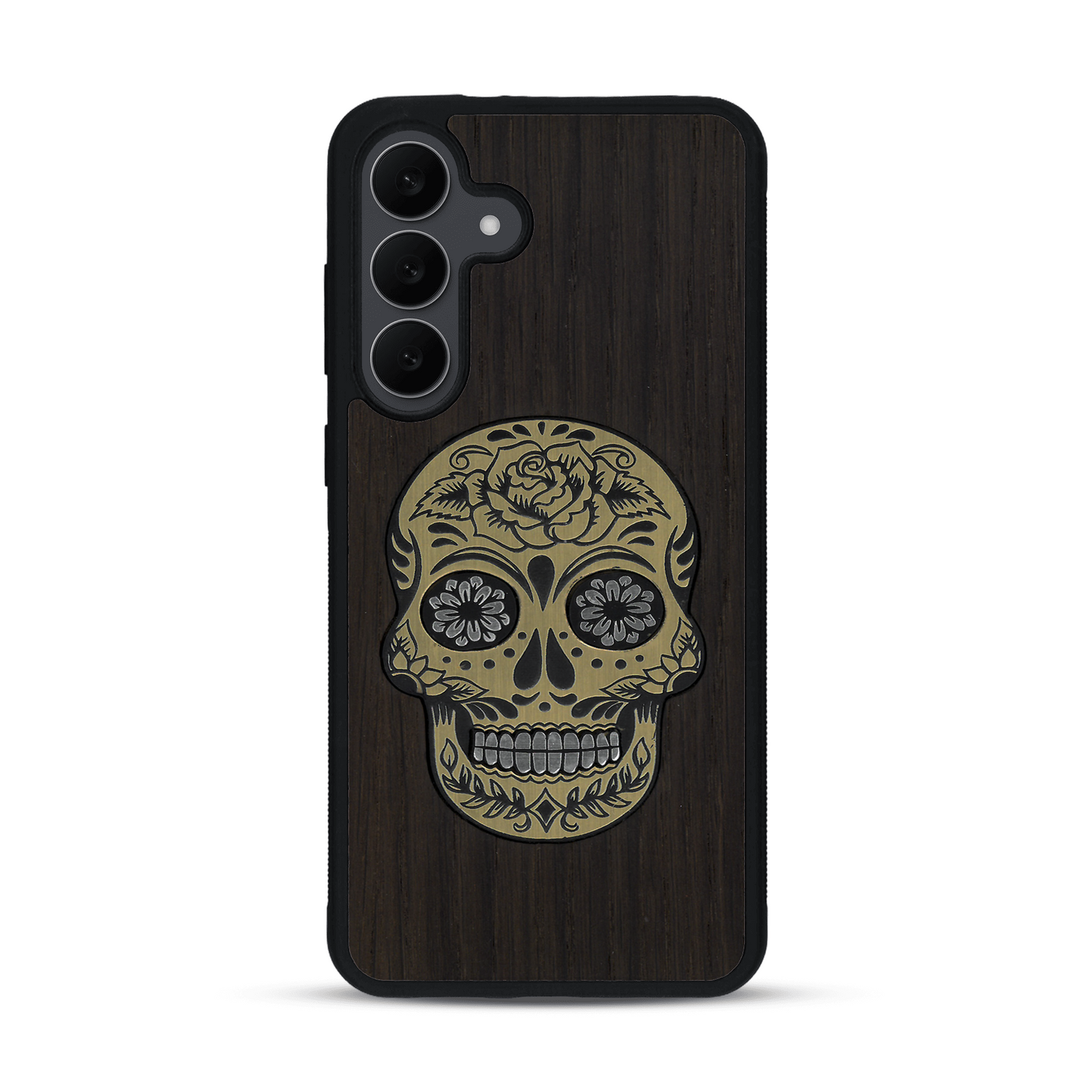 Coque de protection en bois véritable fabriquée en France pour  alliant du chêne fumé avec du métal argenté et doré représentant une tête de mort mexicaine sur le thème Dia de los Muertos