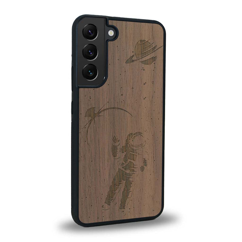 Coque de protection en bois véritable fabriquée en France pour Samsung S25+ sur le thème des astronautes
