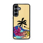 Coque de protection en bois véritable fabriquée en France pour Samsung S25+ représentant un tigre coloré avec un design moderne et minimaliste sur le thème de la jungle et de la nature