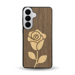 Coque de protection en bois véritable fabriquée en France pour  alliant plusieurs essences de bois pour représenter une rose
