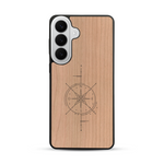 Coque de protection en bois véritable fabriquée en France pour  avec une gravure "rose des vents" sur le thème nautique et de l'océan qui s'inspire des boussoles de pirate