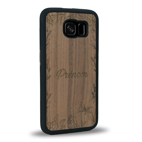 Coque de protection en bois véritable fabriquée en France pour Samsung S6 sur le thème de la fête des mères avec un motif représentant des fleurs et des feuilles