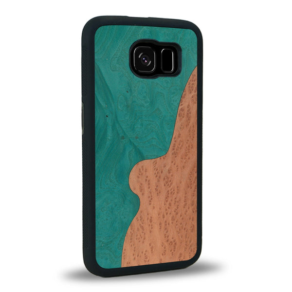 Coque de protection en bois véritable fabriquée en France pour Samsung S6E alliant plusieurs essences de bois pour représenter une plage paradisiaque
