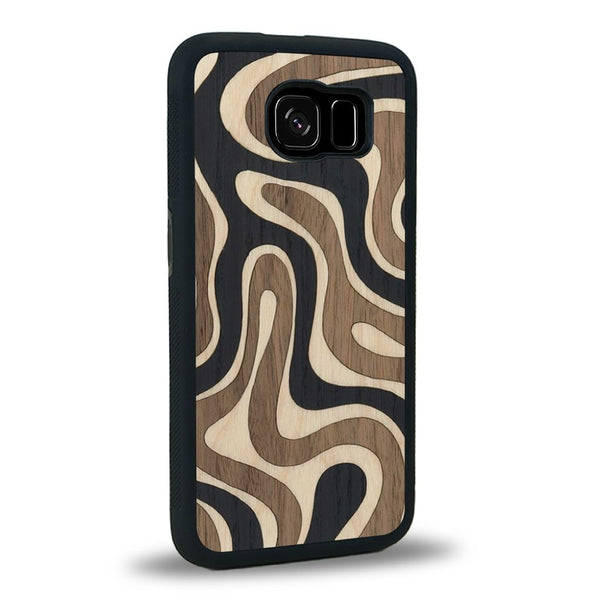 Coque de protection en bois véritable fabriquée en France pour Samsung S7E alliant plusieurs essences de bois pour représenter une ondulation