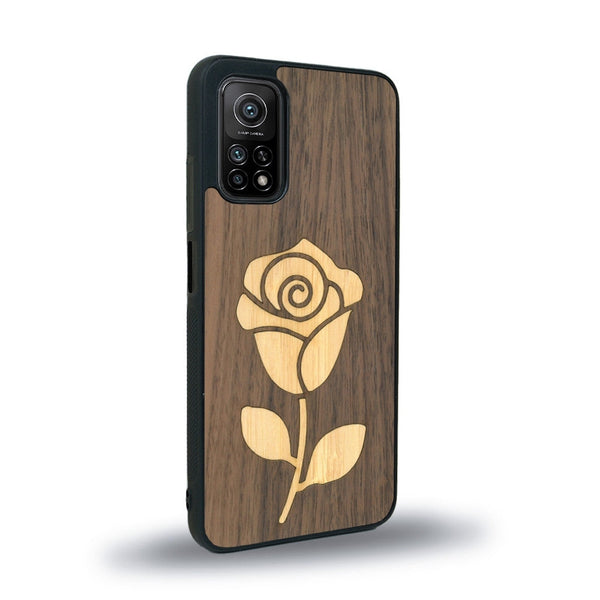 Coque de protection en bois véritable fabriquée en France pour Xiaomi Mi 10 Lite alliant plusieurs essences de bois pour représenter une rose