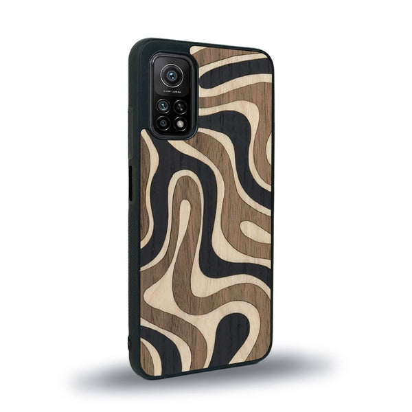 Coque de protection en bois véritable fabriquée en France pour Xiaomi Mi 10 Lite alliant plusieurs essences de bois pour représenter une ondulation
