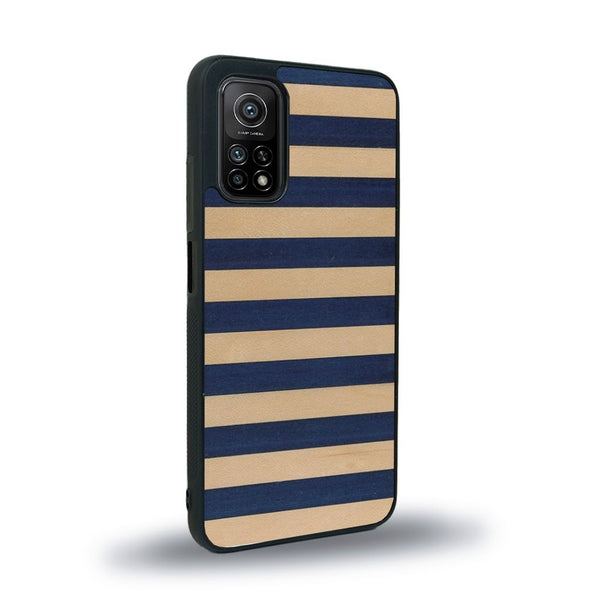 Coque de protection en bois véritable fabriquée en France pour Xiaomi Mi 10T Pro alliant plusieurs essences de bois pour représenter une marinière