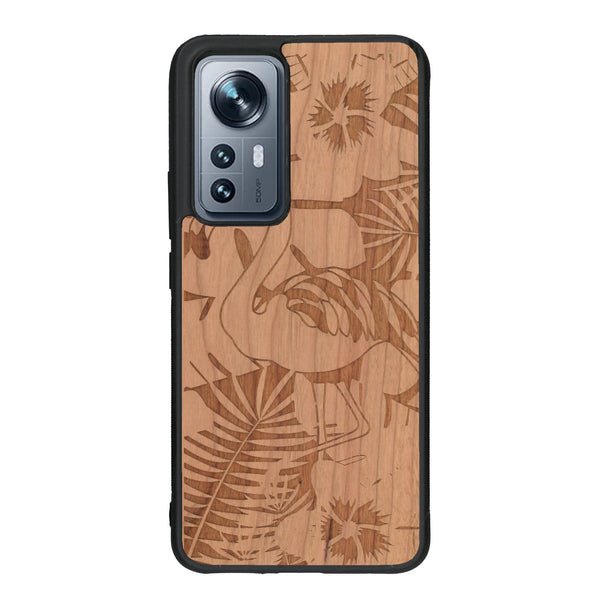 Coque de protection en bois véritable fabriquée en France pour Xiaomi Mi 12 5G sur le thème de la nature et des animaux représentant un flamant rose entre des fougères
