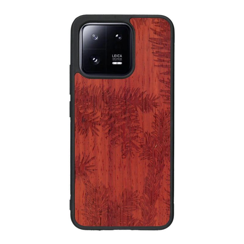 Coque de protection en bois véritable fabriquée en France pour Xiaomi Mi 13 sur le thème de la nature des arbres avec un motif de gravure représentant des épines de sapin et des pommes de pin