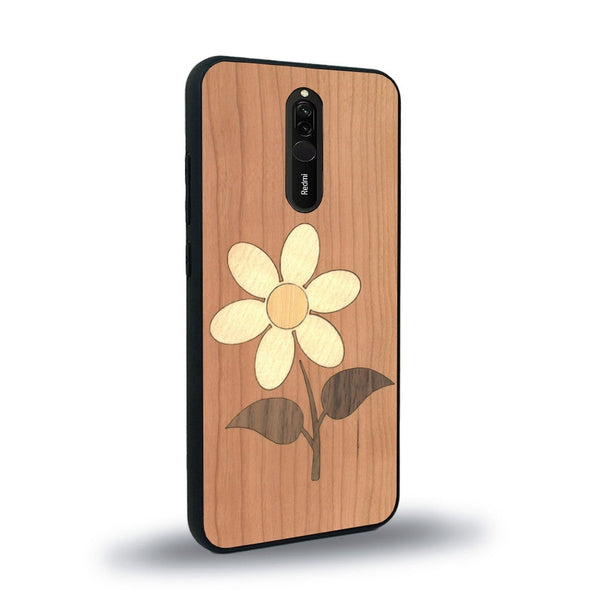 Coque de protection en bois véritable fabriquée en France pour Xiaomi Mi 9T alliant plusieurs essences de bois pour représenter une marguerite
