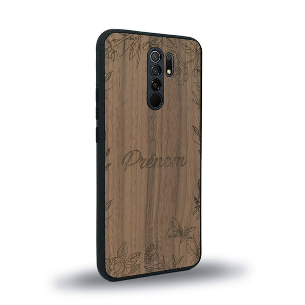 Coque de protection en bois véritable fabriquée en France pour Xiaomi Redmi 9 sur le thème de la fête des mères avec un motif représentant des fleurs et des feuilles