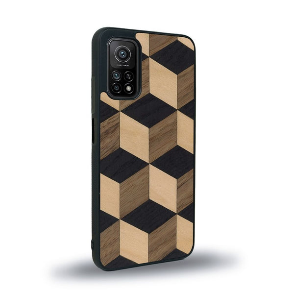 Coque de protection en bois véritable fabriquée en France pour Xiaomi Redmi 9T alliant plusieurs essences de bois pour représenter un classique intemporel de la marqueterie