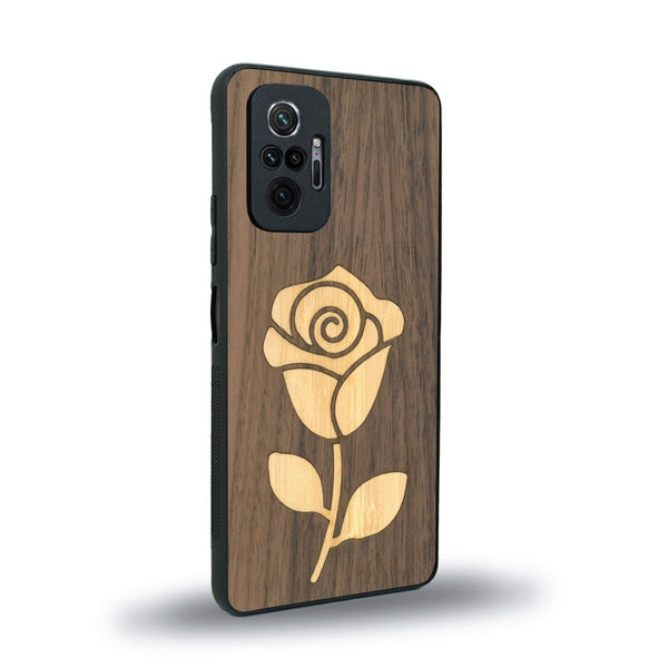 Coque de protection en bois véritable fabriquée en France pour Xiaomi Redmi Note 10 Pro alliant plusieurs essences de bois pour représenter une rose