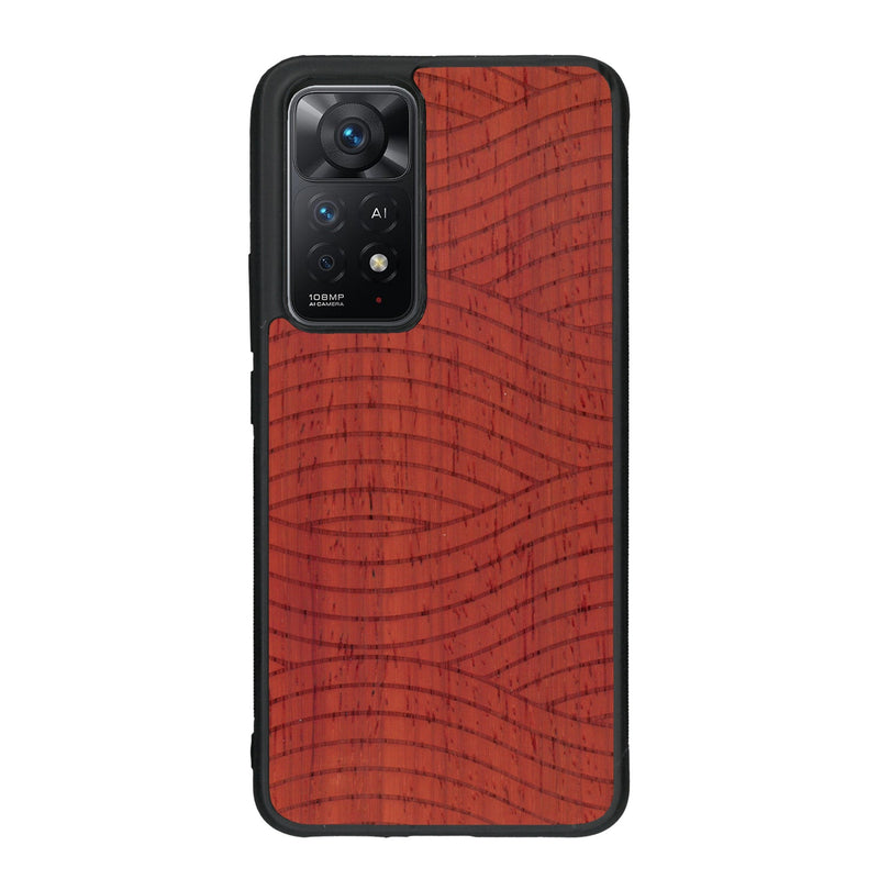 Coque de protection en bois véritable fabriquée en France pour Xiaomi Redmi Note 11 Pro avec un motif moderne et minimaliste sur le thème waves et wavy représentant les vagues de l'océan