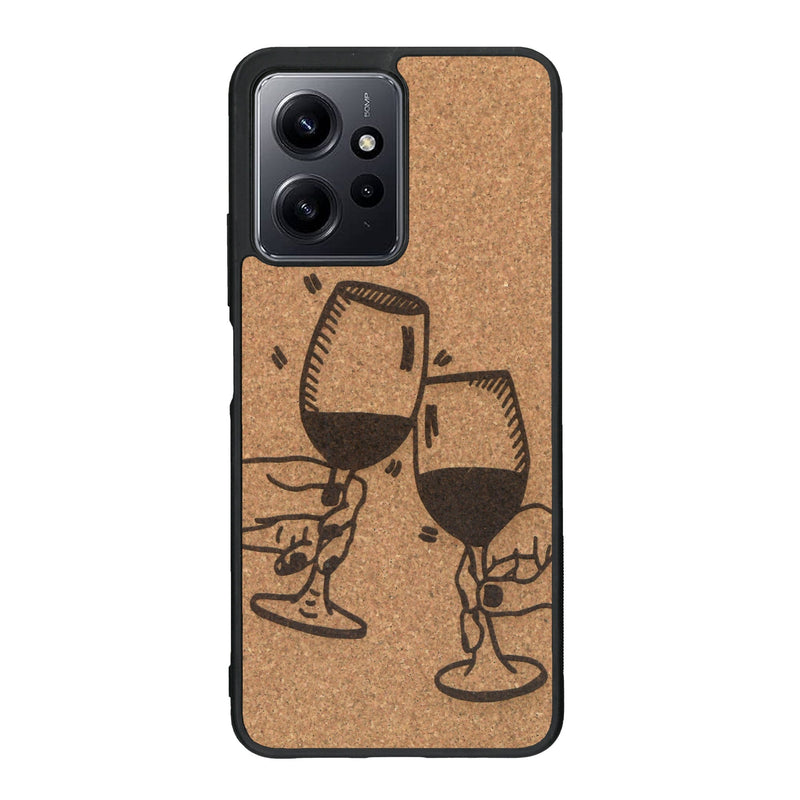 Coque de protection en bois véritable fabriquée en France pour Xiaomi Redmi Note 12 Pro représentant une vue de face d'une flute de champagne dessinée à la main par l'artiste Maud Dabs