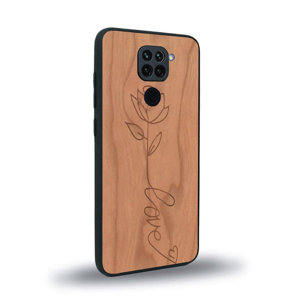 Coque de protection en bois véritable fabriquée en France pour Xiaomi Redmi Note 9 sur le thème de la fête des mères avec un motif représentant une fleur dont la tige forme le mot "love"