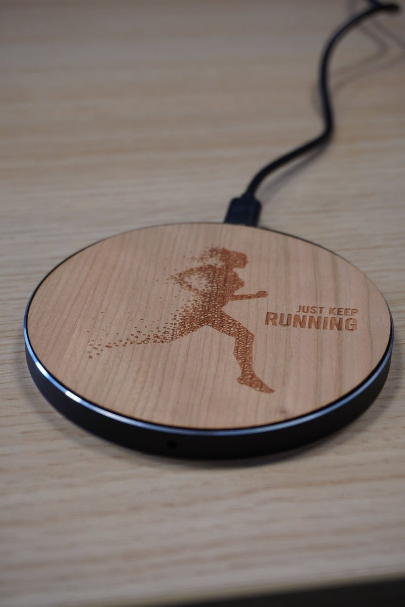 Chargeur sans fil - Just Keep Running Femme - Coque en bois