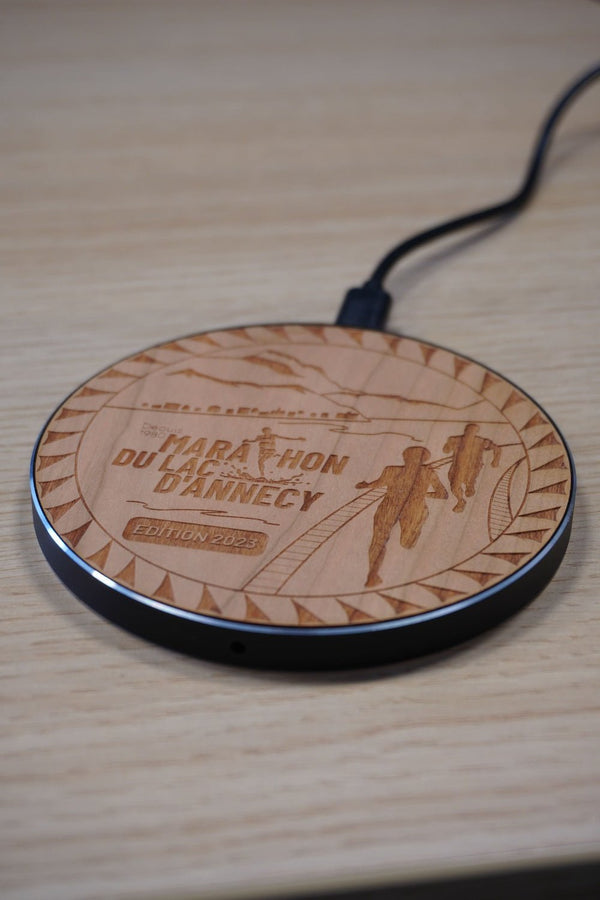 Chargeur sans fil - Marathon d'Annecy avec Paysage - Coque en bois
