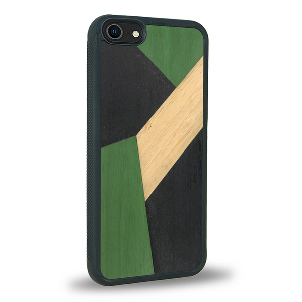 Coque de protection en bois véritable fabriquée en France pour iPhone SE 2020 alliant du bambou, du tulipier vert et noir en forme de mosaïque minimaliste sur le thème de l'art abstrait