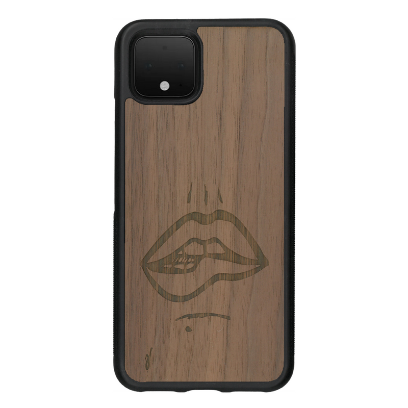 Coque de protection en bois véritable fabriquée en France pour Google Pixel 4 représentant de manière minimaliste une bouche de féminine se mordant le coin de la lèvre de manière sensuelle dessinée à la main par l'artiste Maud Dabs