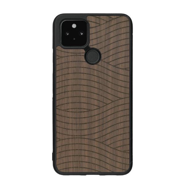 Coque de protection en bois véritable fabriquée en France pour Google Pixel 4a 5g avec un motif moderne et minimaliste sur le thème waves et wavy représentant les vagues de l'océan