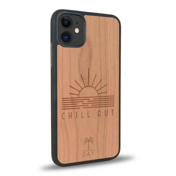 Coque iPhone 11 - La Chill Out - Coque en bois