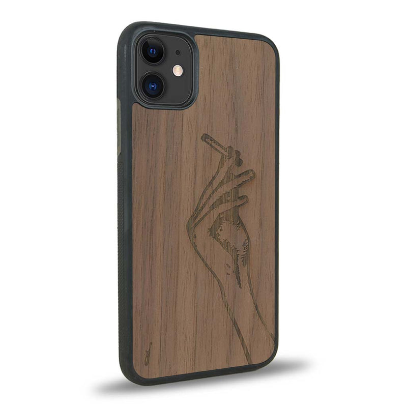 Coque iPhone 11 - La Garçonne - Coque en bois