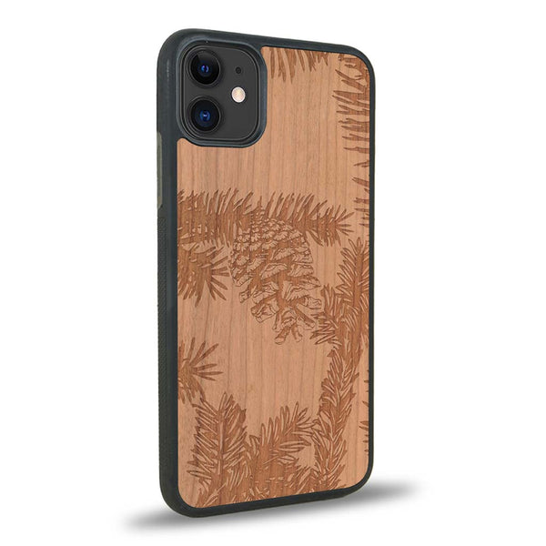 Coque iPhone 11 - La Pomme de Pin - Coque en bois