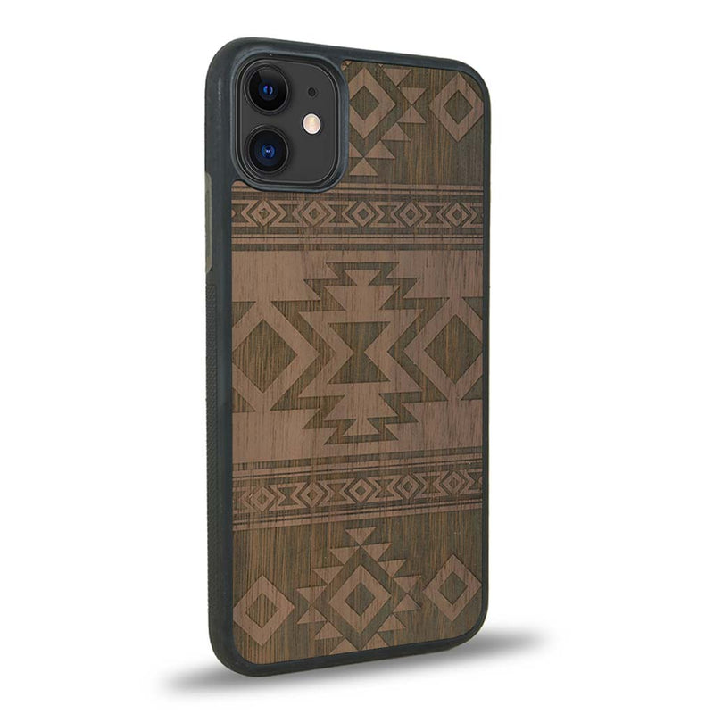 Coque iPhone 11 - L'Aztec - Coque en bois