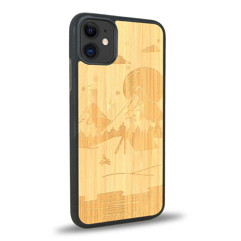 Coque iPhone 11 - Le Campsite - Coque en bois