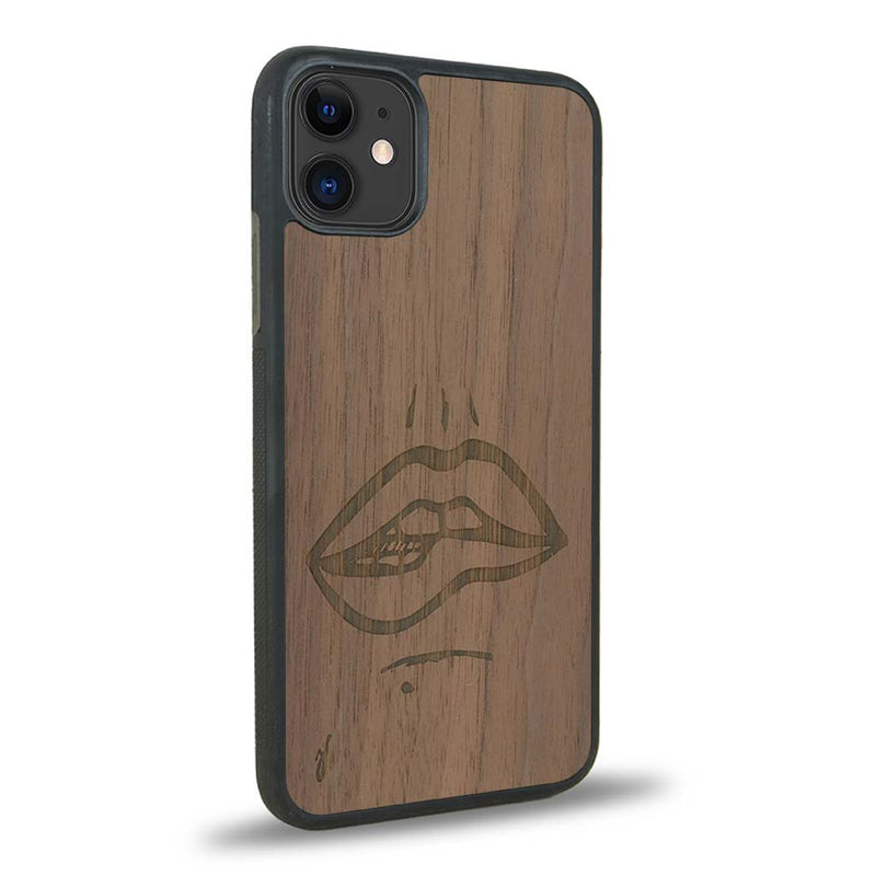 Coque iPhone 11 - The Kiss - Coque en bois